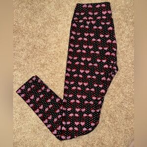 LuLaRoe Black Leggings with Red and Pink Hearts